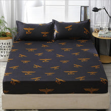 Load image into Gallery viewer, 3pcs Fitted Sheet with Pillowcase Set Black Leaf Printed Single Queen Size Mattress Protector Cover Bottom Sheet for King Bed